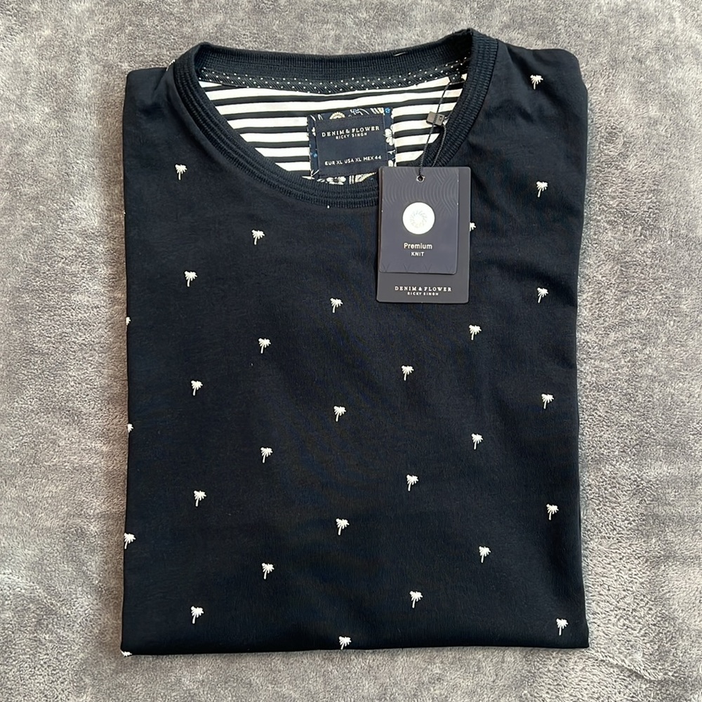 Denim & Flower Men's Short Sleeve Tee Size XL